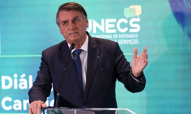 Bolsonaro deixa Brasil com destino a Orlando, nos EUA