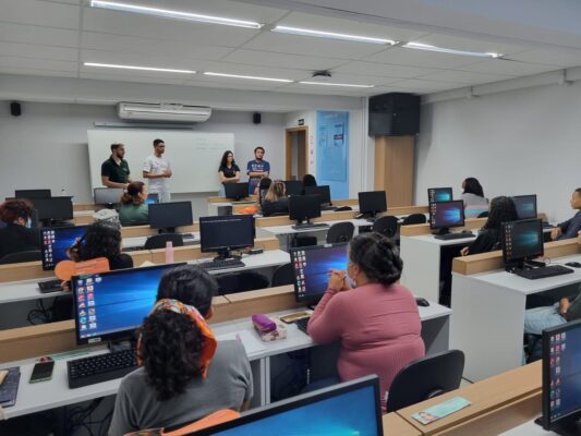 Projeto Inclusão Digital: capacitação gratuita de alunos é iniciada