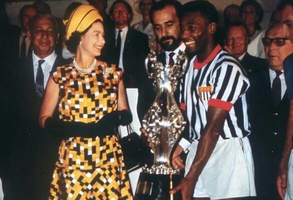 Rainha Elizabeth II esteve em Olimpíadas e Copa do Mundo e teve encontro com Pelé