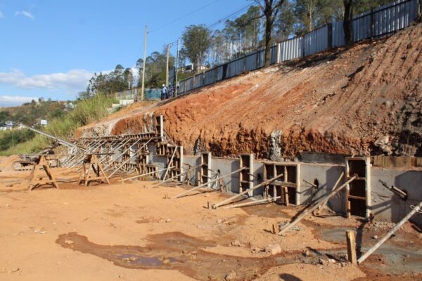 Obras da ETE Carneirinhos são retomadas em Monlevade