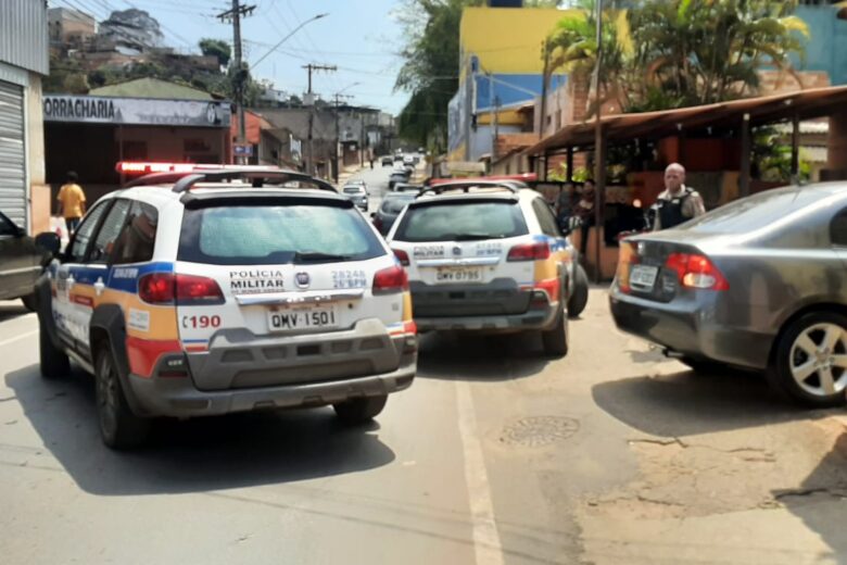 Tiros provocam pânico no Bairro Gabiroba