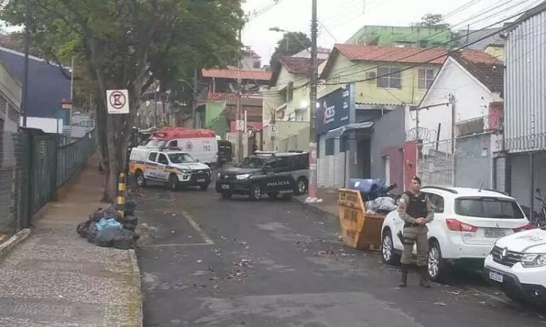 Criança de 7 anos é feita de refém por ex-padrasto em Belo Horizonte