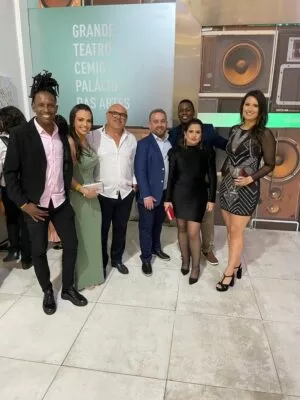 Evento da AMIRT celebra o centenário do rádio; Grupo DeFato marca presença