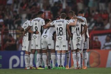 Atlético continua no top 10 de melhores clubes do mundo mesmo em má fase
