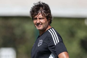 Preparador do Atlético será julgado no STJD por expulsão pós-lesão de Arana