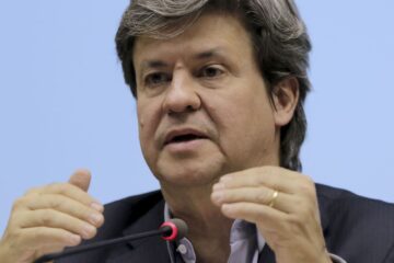Superávit primário poderá fechar o ano acima do previsto, diz Tesouro