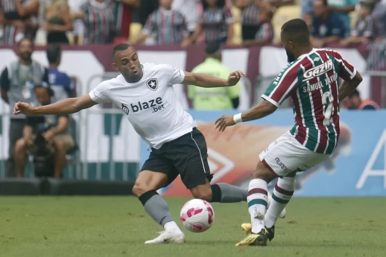 Fluminense sai perdendo por 2 a 0, mas busca empate com Botafogo no Maracanã