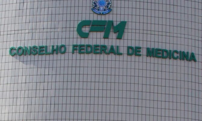 Conselho Federal de Medicina publica norma que restringe prescrição de canabidiol