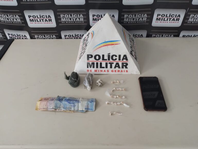 Homem tenta fugir da PM com crack e maconha, mas acaba preso em Rio Piracicaba