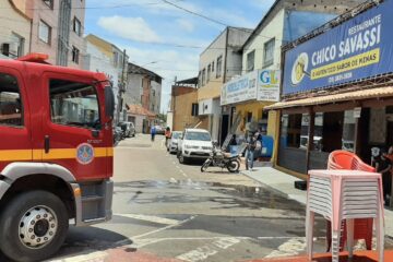 Bombeiros são acionados após princípio de incêndio em restaurante