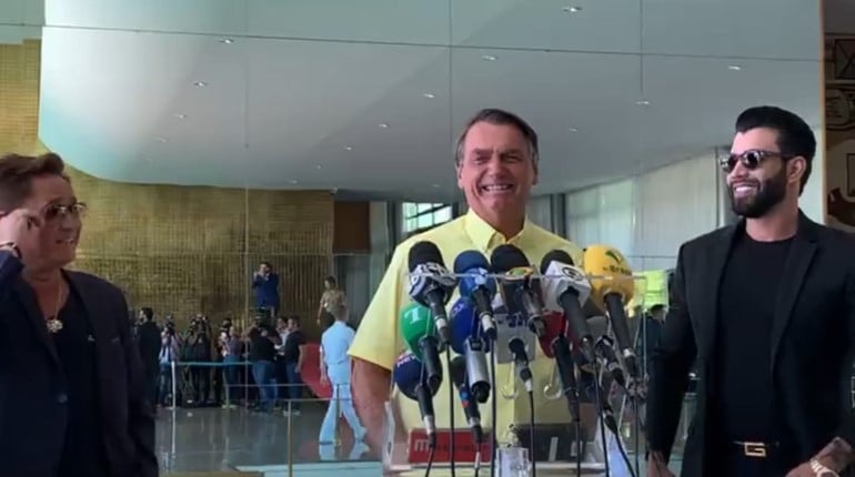 Artistas sertanejos vão ao Palácio da Alvorada em apoio a Bolsonaro