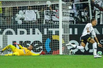 Onde estão os jogadores do último Corinthians x Flamengo na Copa do Brasil