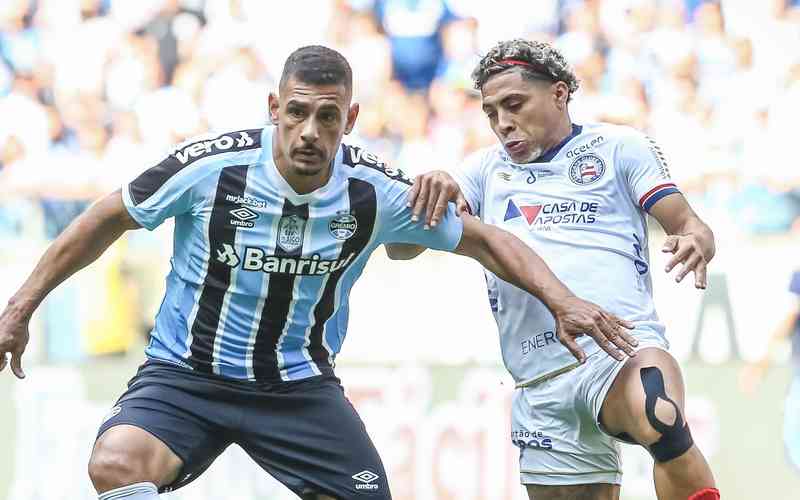 Grêmio arranca empate em casa com Bahia e segue vice-líder da Série B
