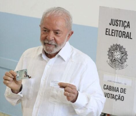 Líderes políticos nacionais e internacionais cumprimentam Lula após resultado das eleições 2022