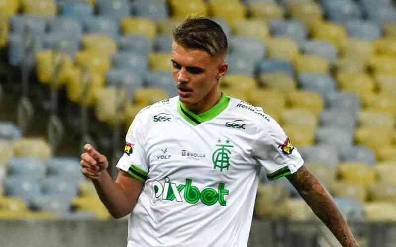 América: improvisado, Luan Patrick barra Arthur e Patric na lateral-direita