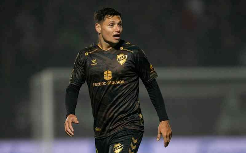 Ex-América, Zárate rescinde com o Platense e fica livre no mercado