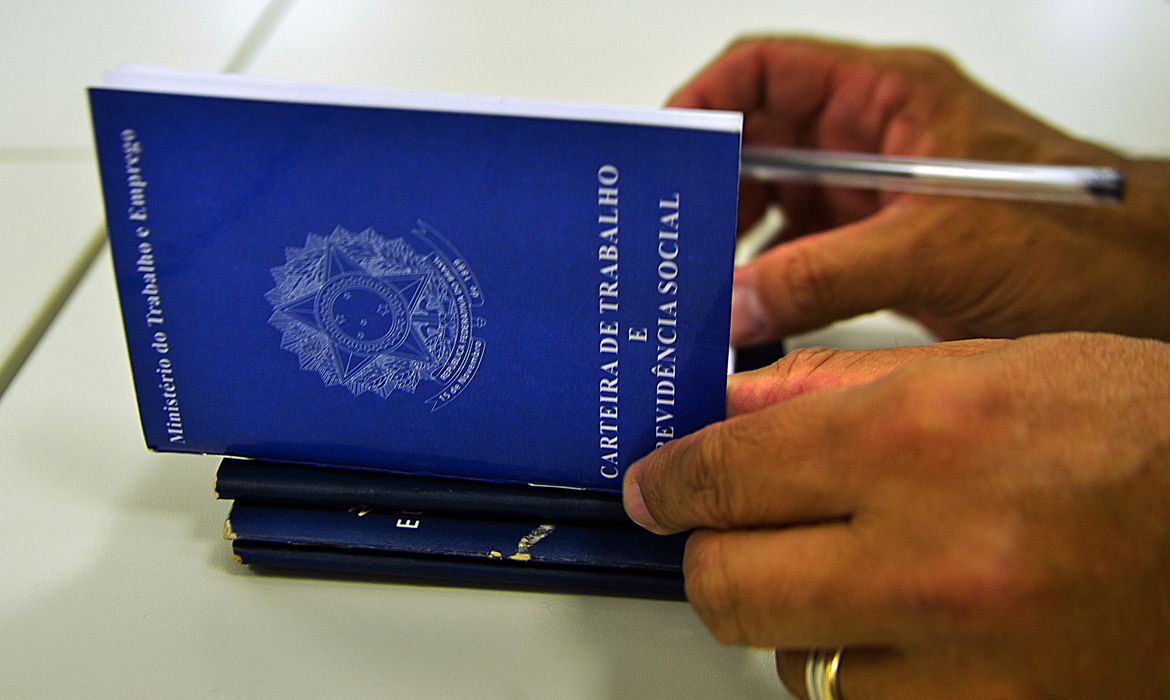 Sine Itabira oferece mais de 100 vagas nesta quinta-feira (22); confira!