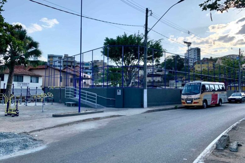 Após reforma, quadra da Vila Santa Santa Izabel terá aulas de futsal e handebol