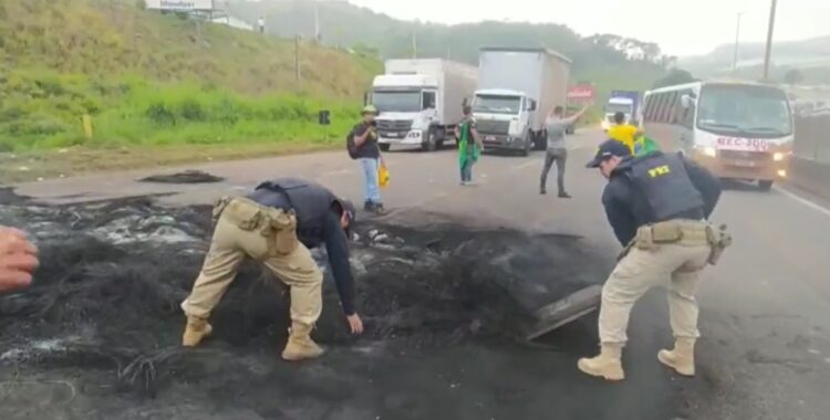 manifestação de caminhoneiros