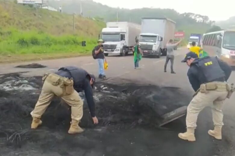 Associação de transporte de cargas diz não aprovar manifestação de caminhoneiros