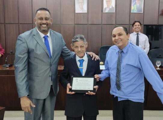 "Raimundo da Bíblia" é homenageado na Câmara de Monlevade
