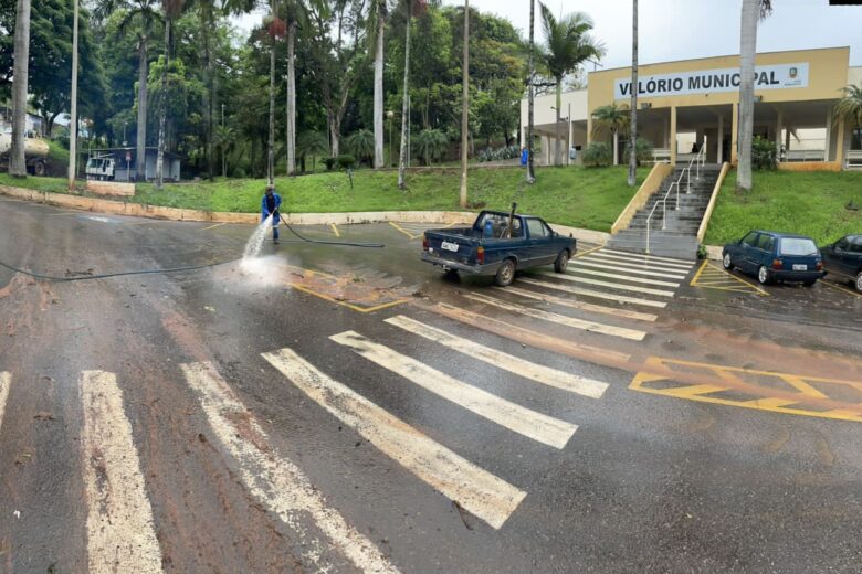 Monlevade registra 90 mm de chuva e 45 ocorrências em 24 horas