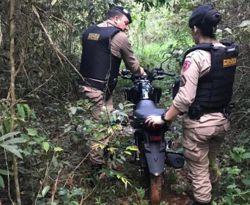 Polícia Militar recupera moto roubada em Santa Bárbara