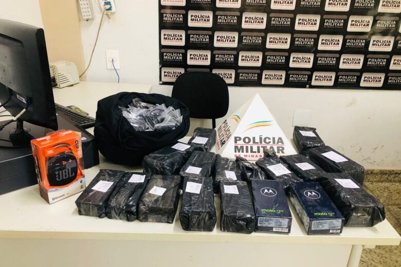 Barão de Cocais: Polícia Militar impede o furto em loja e recupera 75 celulares