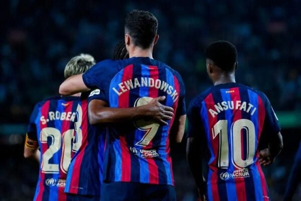 Barcelona encara o Manchester United por vaga nas oitavas da Liga Europa; veja os outros jogos