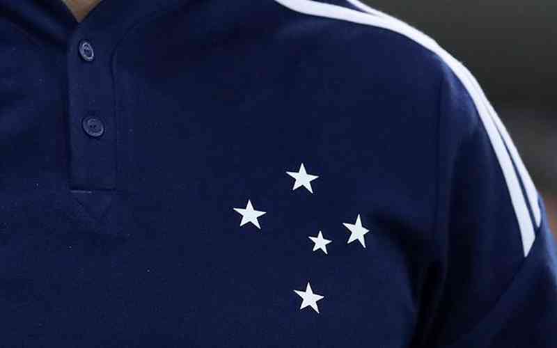 Cruzeiro escolhe modelo e inicia desenvolvimento de camisa retrô para 2023