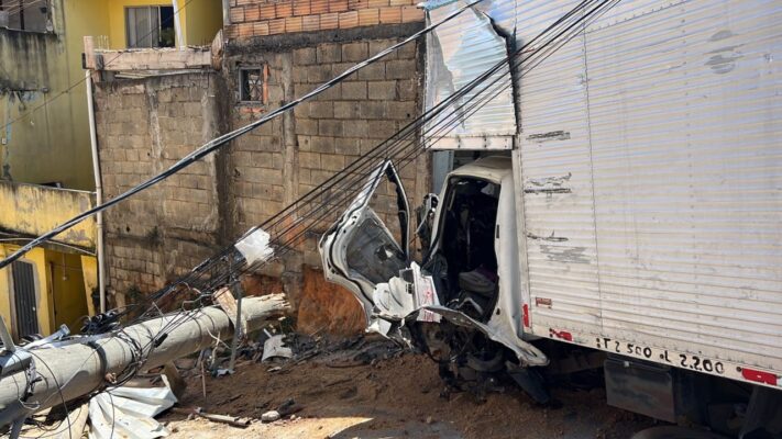 criança morre depois de ser atropelada por caminhão desgovernado em Santa Luzia