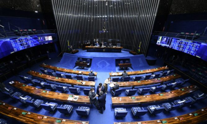 Semana agitada na política: depoimento de Bolsonaro, instalação de CPMI e Marco Civil da Internet no STF