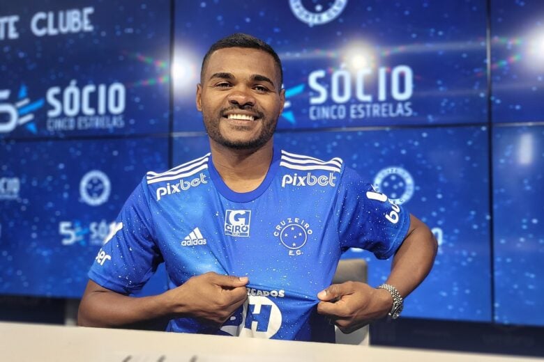 Antes torcedor, agora jogador: Nikão é o mais novo reforço do Cruzeiro