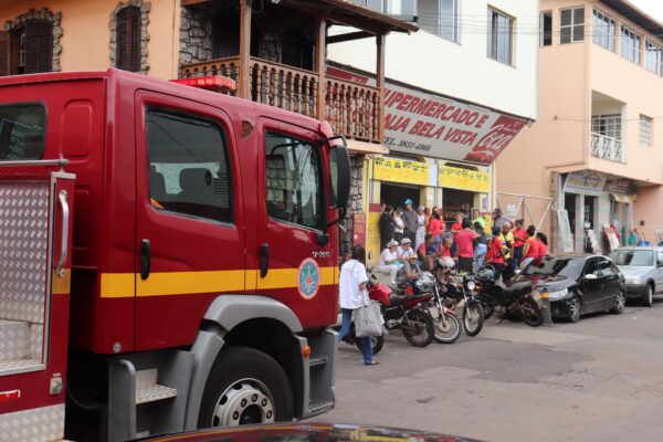 incendio, corpo de bombeiros, supermercado bela vista