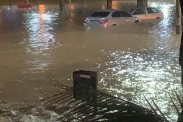 Forte chuva inunda campus da UFMG e asssusta estudantes nesta quarta-feira