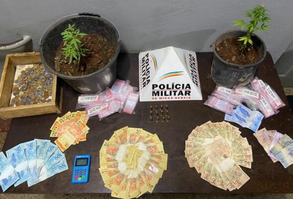 pm-apreende-municoes-e-pes-de-maconha-em-santa-barbara