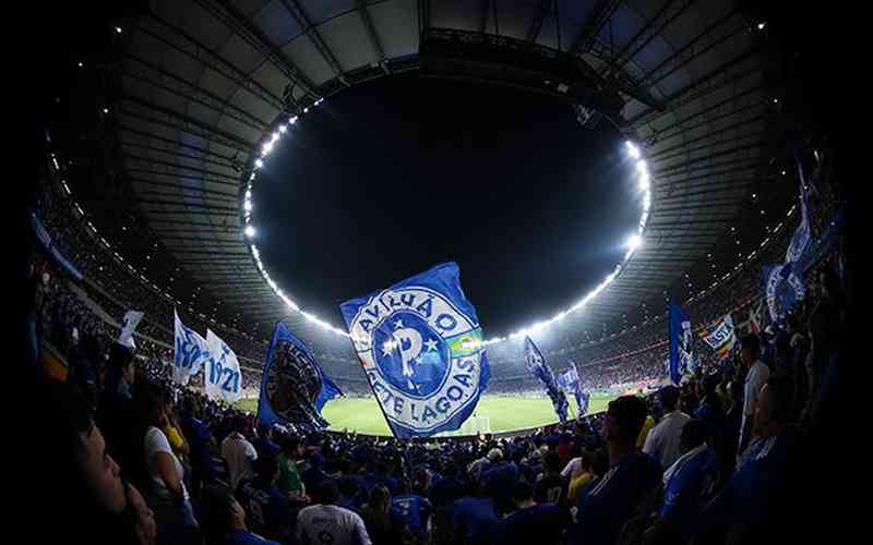Cruzeiro perde sócios-torcedores e tem desafios com programa em 2023