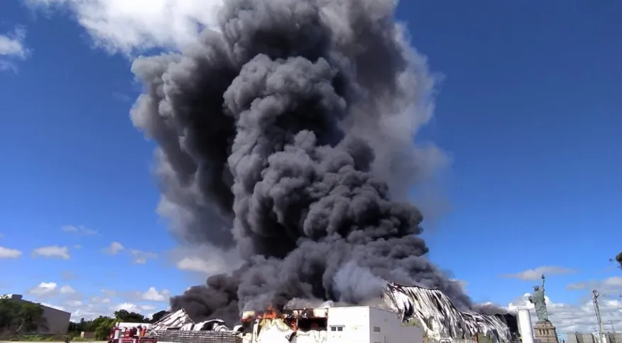 Loja da Havan pega fogo em Vitória da Conquista, na Bahia