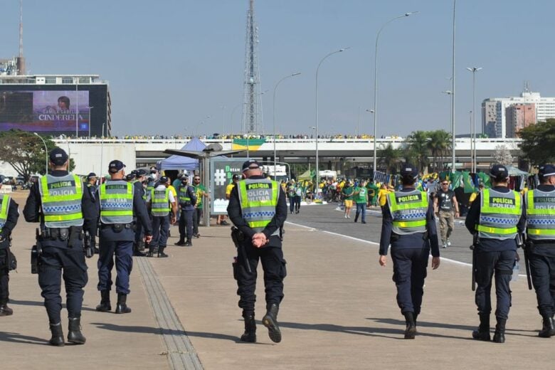 Câmara dos Deputados aprova PL que trata de normas gerais para polícias militares e bombeiros