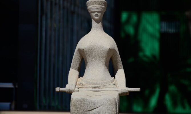 STF valida duas aposentadorias em cargos acumuláveis