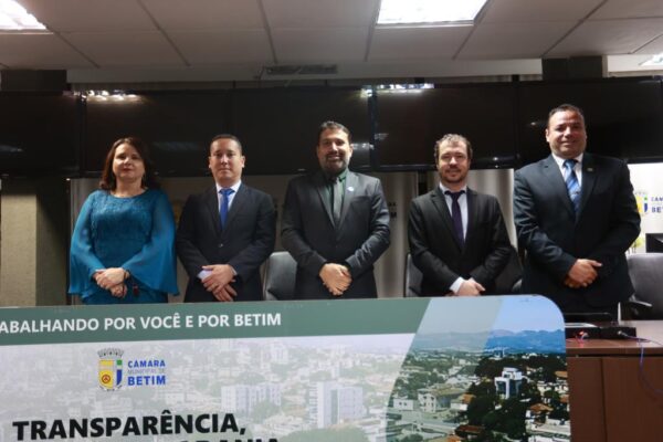nova mesa diretora da Câmara Municipal de Betim