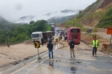 PRF pede que motoristas evitem a BR-381 entre Ipatinga e Monlevade