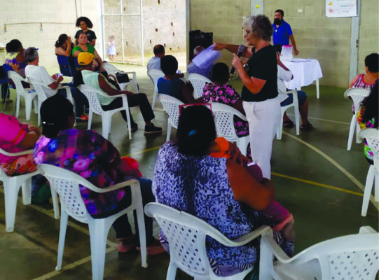 Moradores do Planalto recebem orientações para melhorar qualidade de vida da comunidade