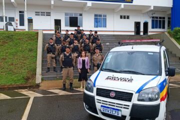 Polícia Militar recebe nova viatura para o PROERD em Itabira