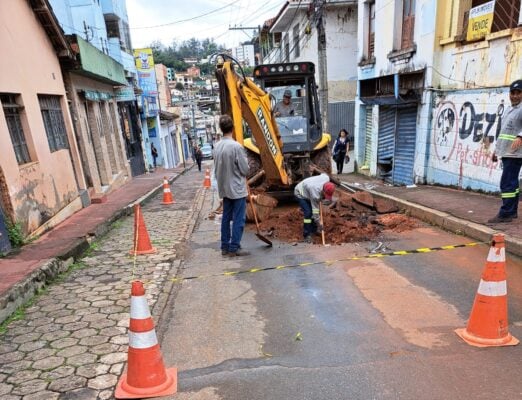 Itabira: rua Água Santa é interditada para manutenção da rede de abastecimento do Saae