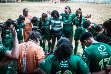 Time feminino do Santa Tereza F.C busca apoio para disputar Copa Integração, em BH