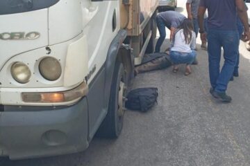 Motociclista morre após colisão frontal com caminhão na MG-232