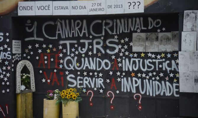 10 anos de Boate Kiss: pais e amigos fazem vigília para lembrar data