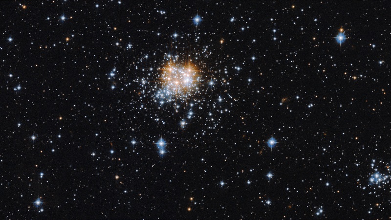 Nasa detecta buraco negro de categoria rara devorando estrela