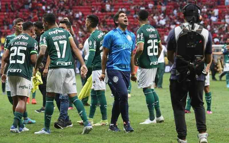 Brasileirão: Palmeiras tem mais de 50% de chance de título e Flamengo se fortalece